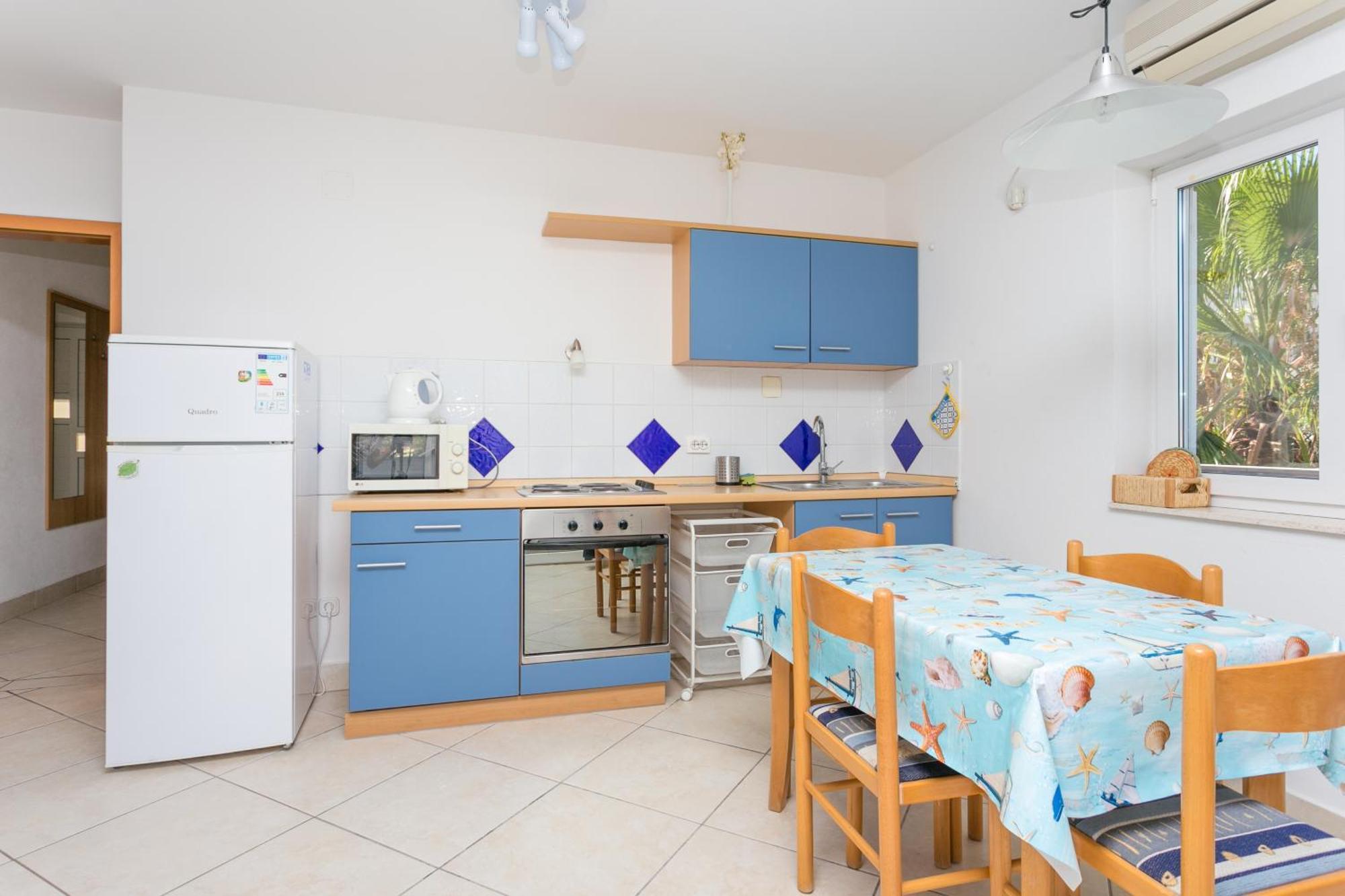 Family Friendly Apartments With A Swimming Pool Seget Vranjica, Trogir - 14409 Donji Seget Eksteriør bilde