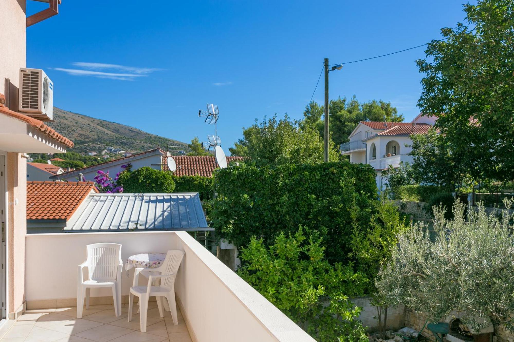 Family Friendly Apartments With A Swimming Pool Seget Vranjica, Trogir - 14409 Donji Seget Eksteriør bilde