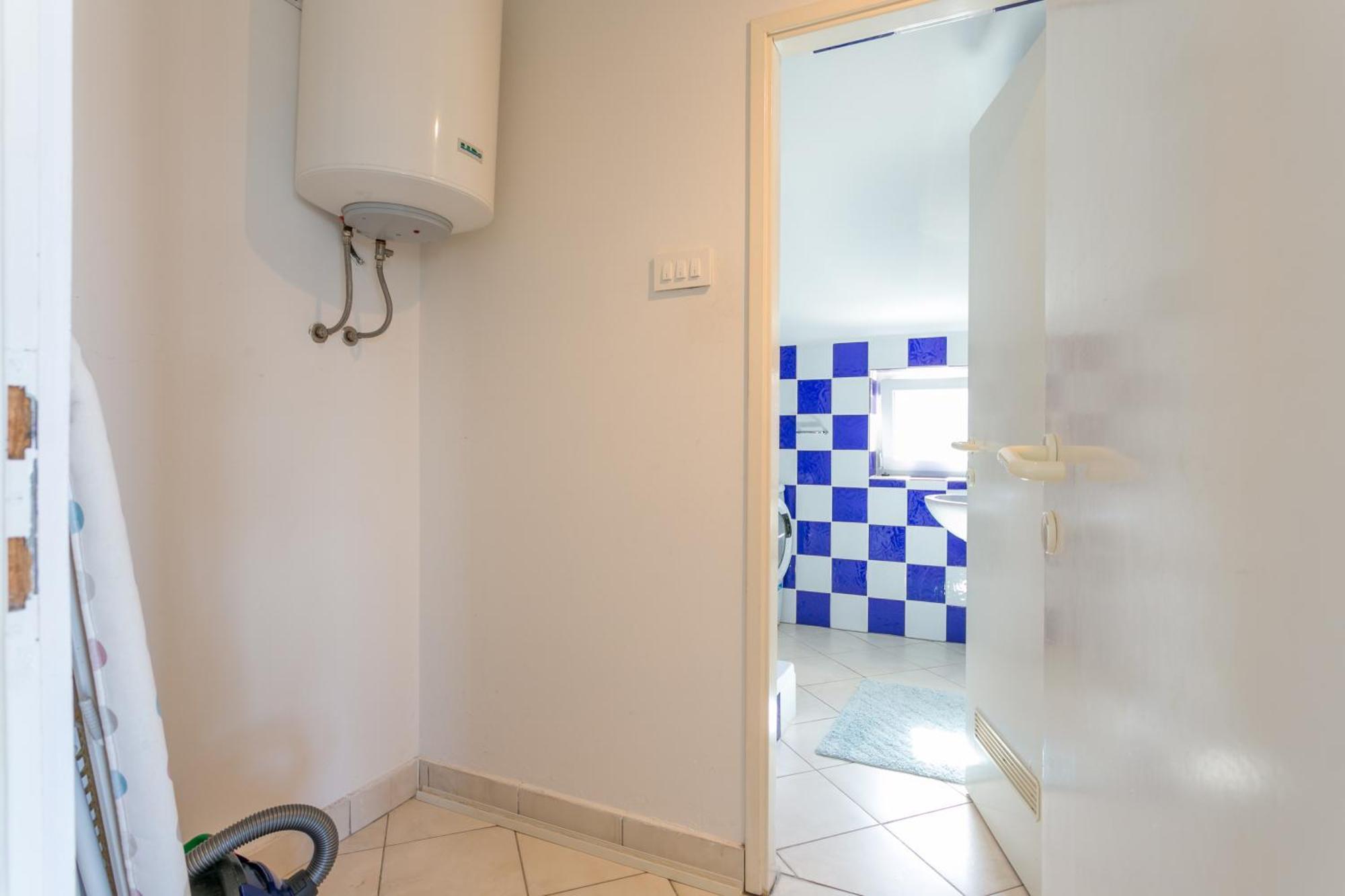 Family Friendly Apartments With A Swimming Pool Seget Vranjica, Trogir - 14409 Donji Seget Eksteriør bilde