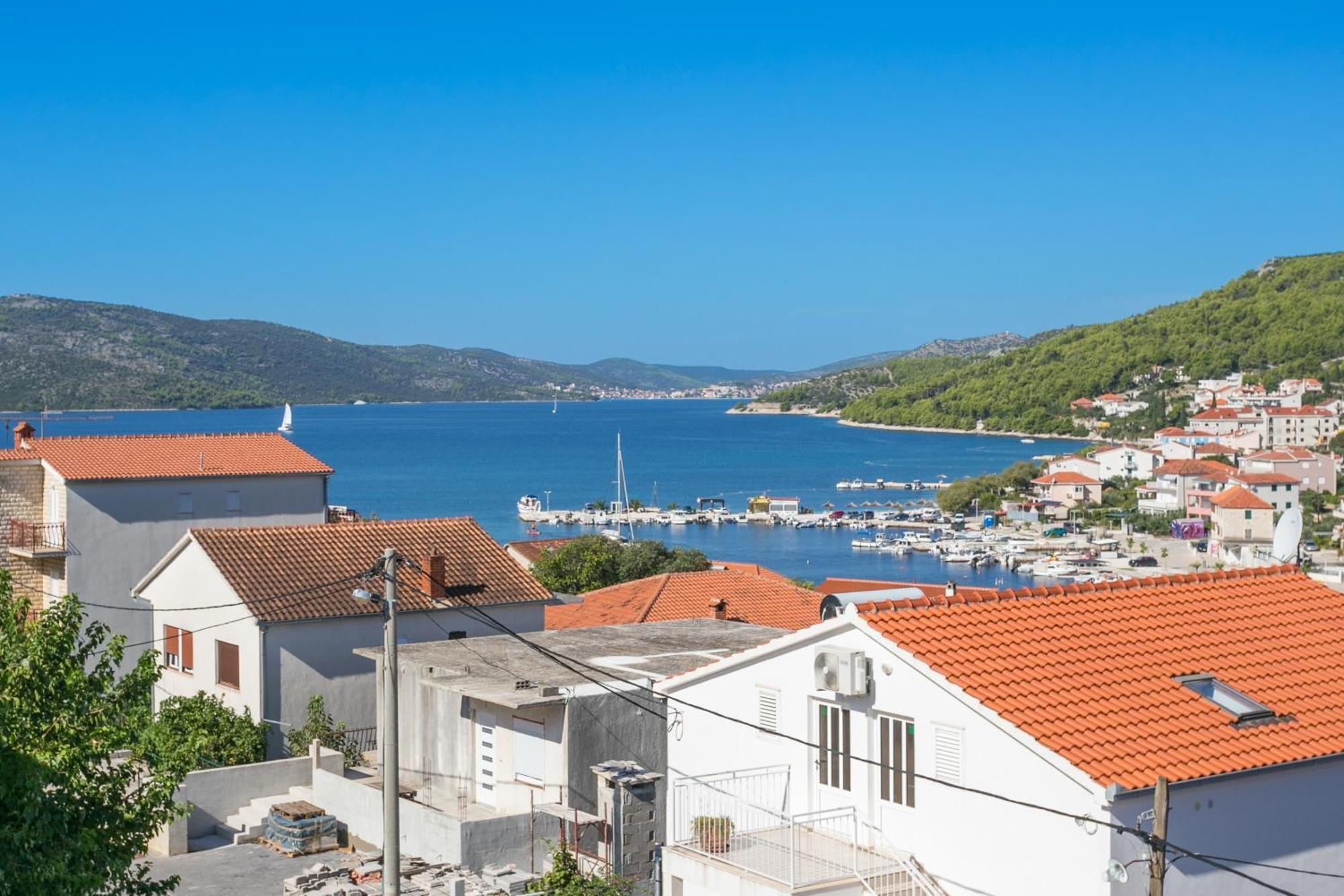 Family Friendly Apartments With A Swimming Pool Seget Vranjica, Trogir - 14409 Donji Seget Eksteriør bilde