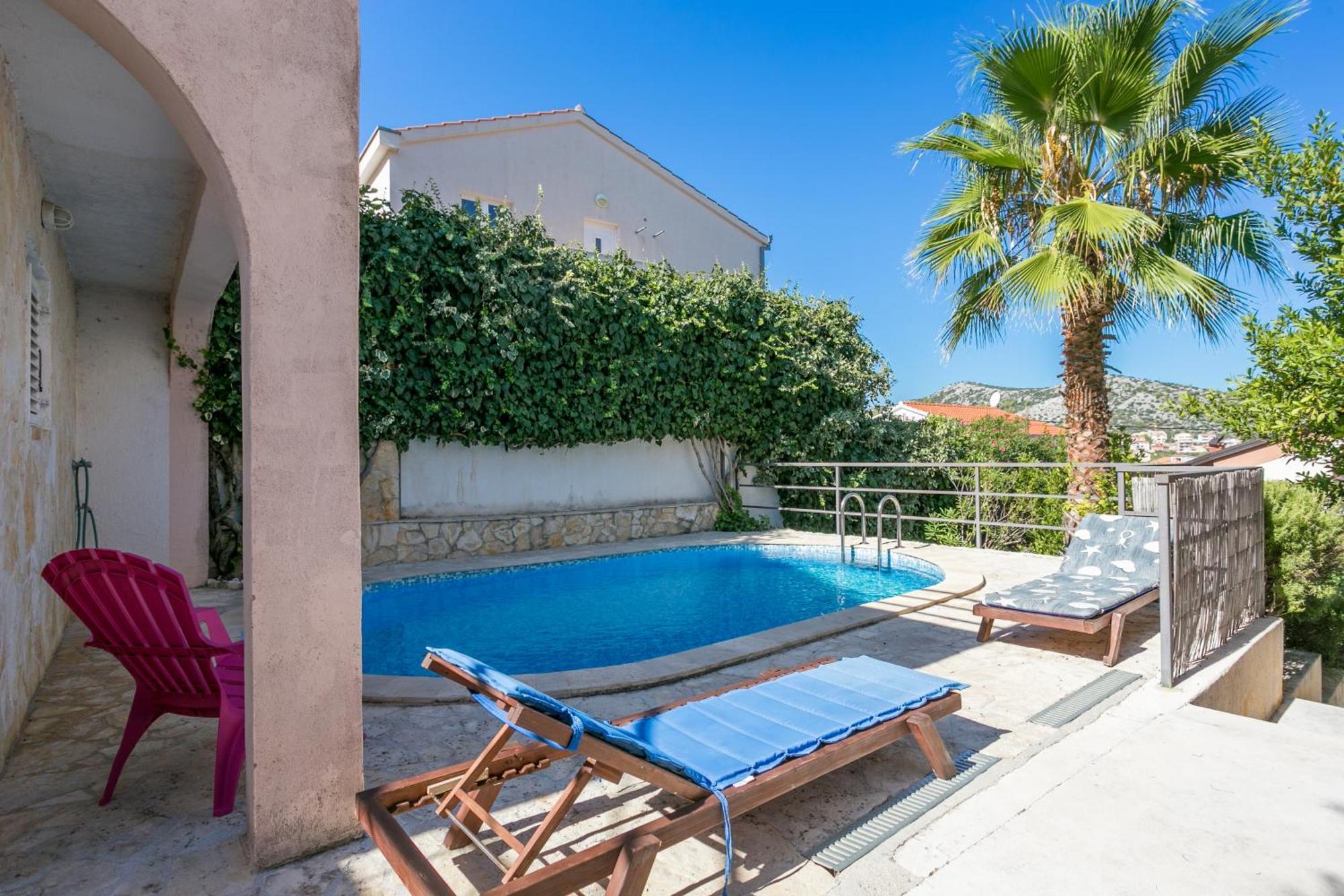 Family Friendly Apartments With A Swimming Pool Seget Vranjica, Trogir - 14409 Donji Seget Eksteriør bilde