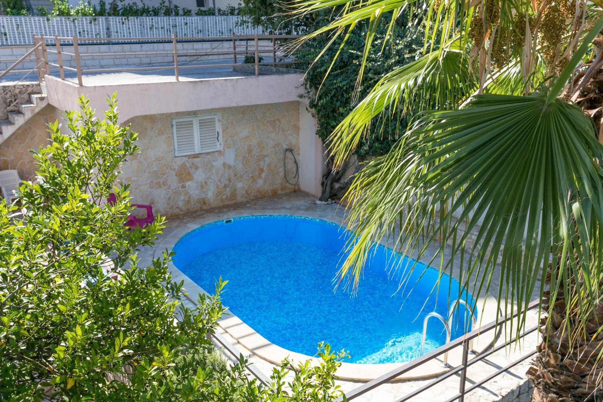 Family Friendly Apartments With A Swimming Pool Seget Vranjica, Trogir - 14409 Donji Seget Eksteriør bilde