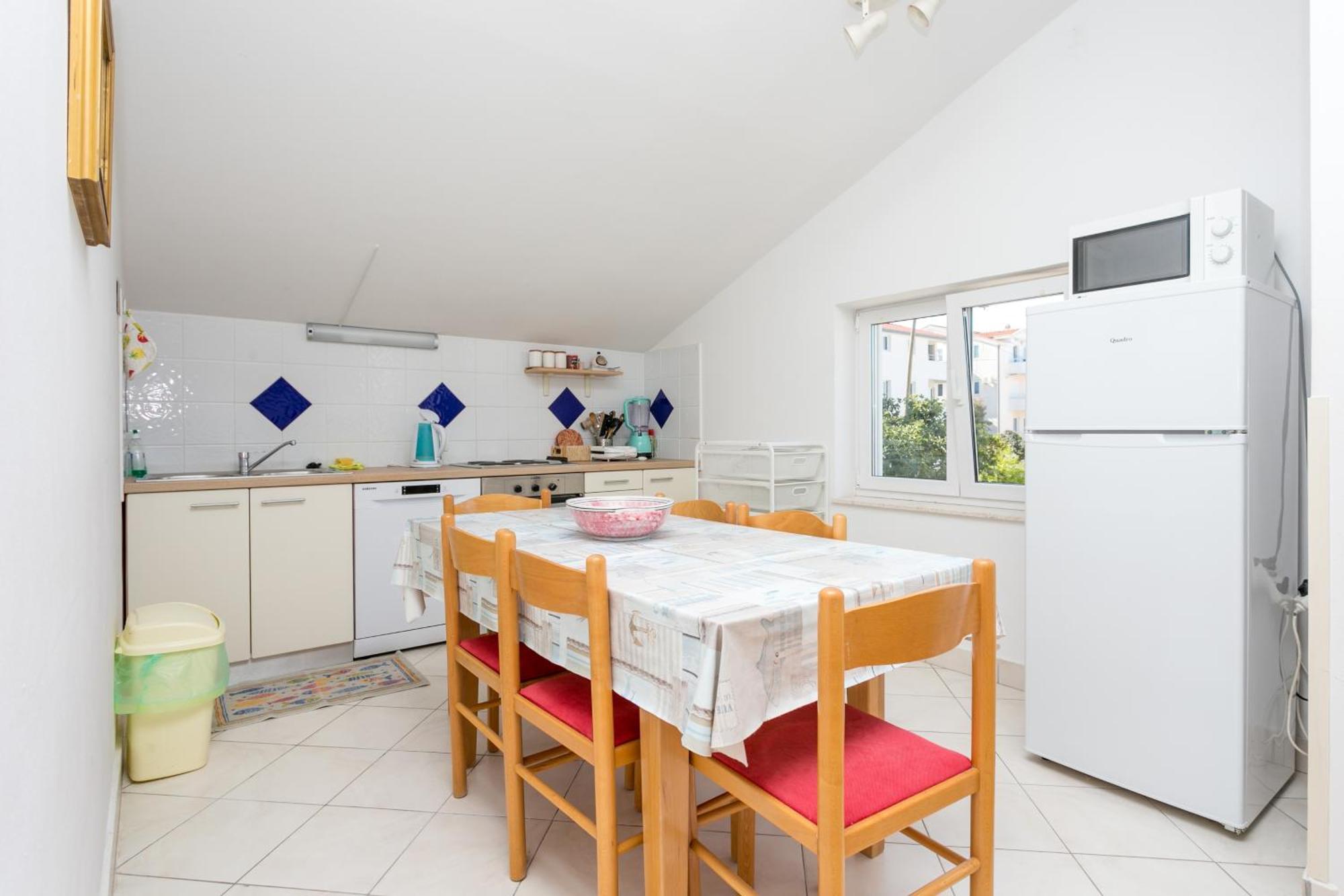 Family Friendly Apartments With A Swimming Pool Seget Vranjica, Trogir - 14409 Donji Seget Rom bilde